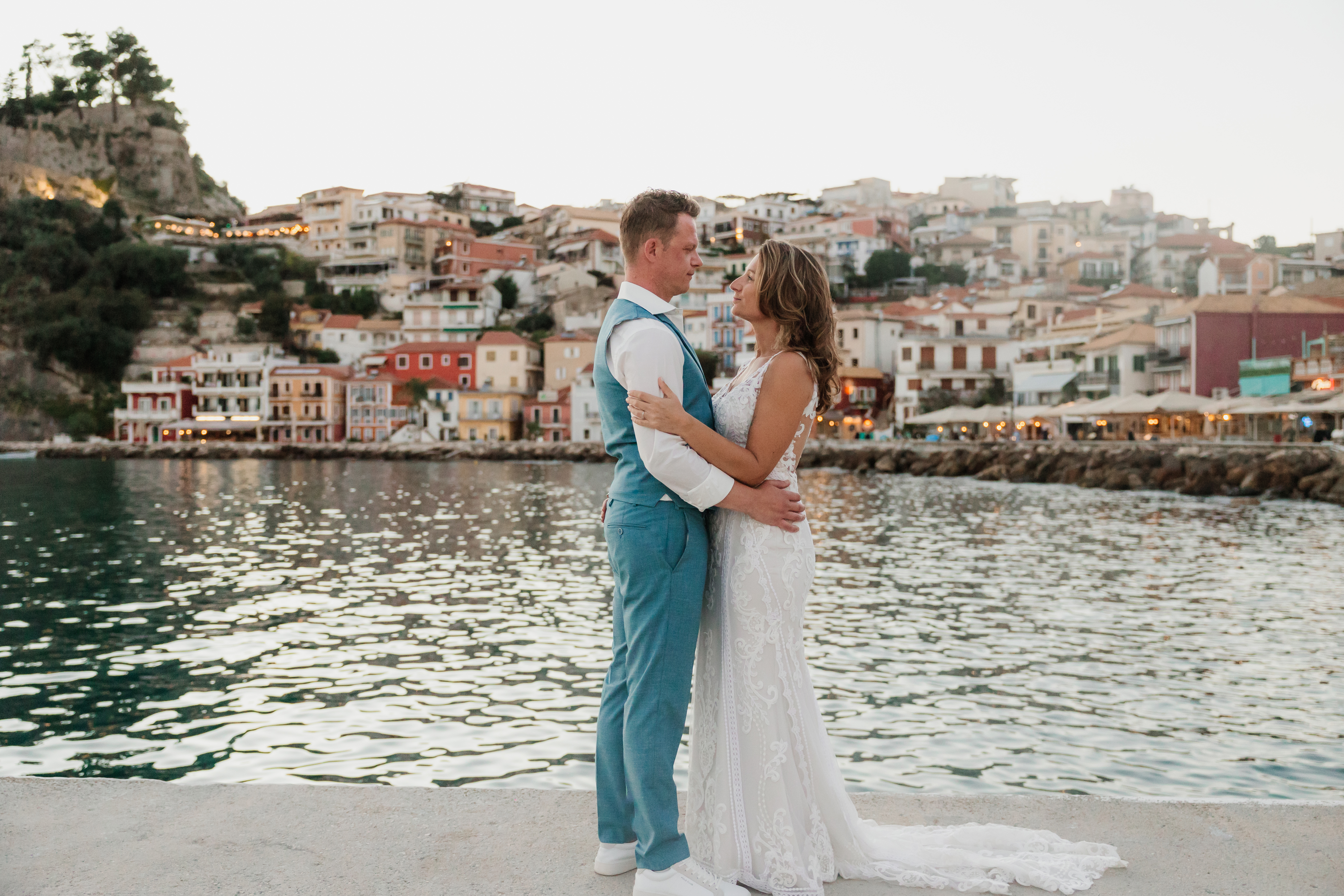 Elegant wedding moment 3