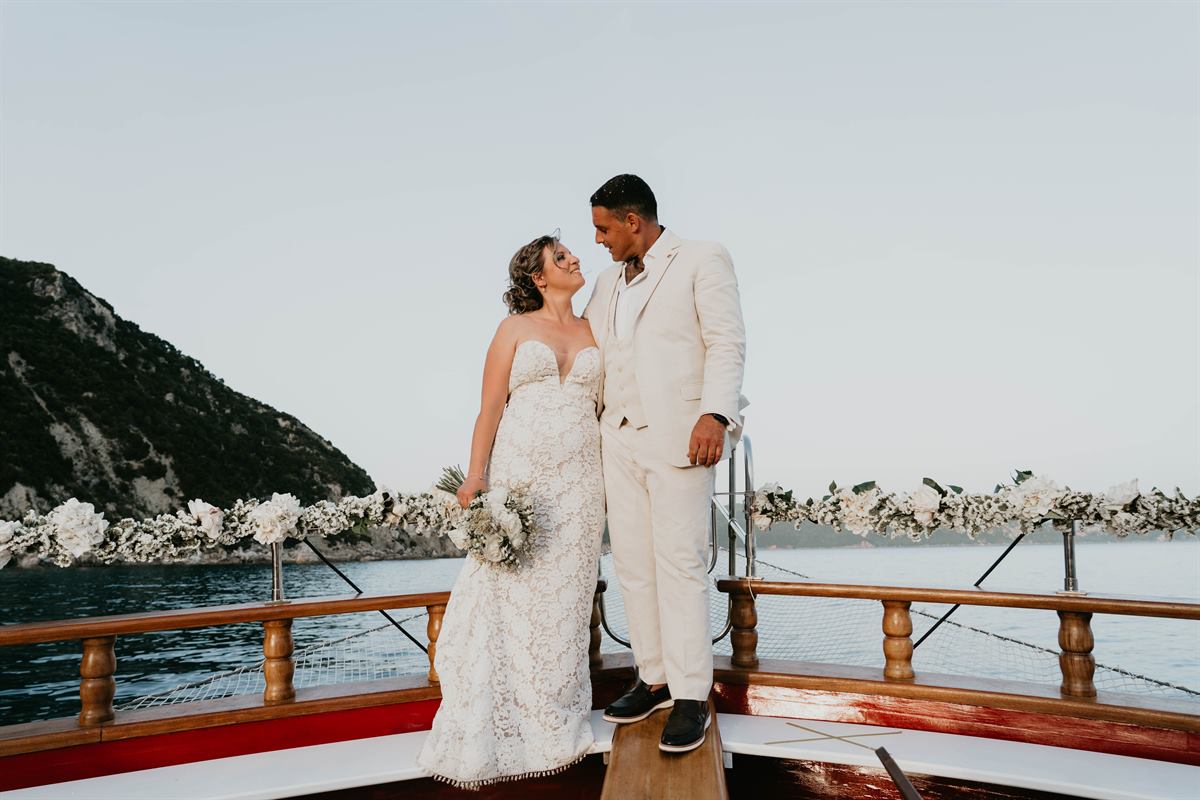 Alkis & Efi – wedding photography by Leonidas Tores